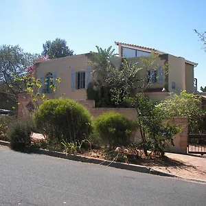 Guest house Aurora Guest Units **