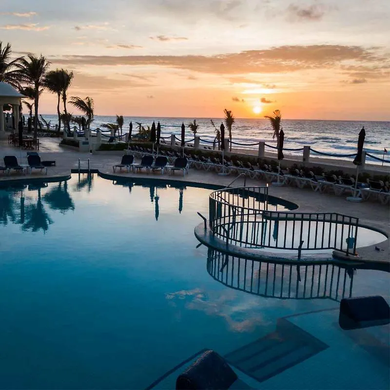 Resort Occidental Tucancun